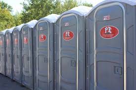 Best VIP or Luxury Restroom Trailers  in Pleasanton, TX